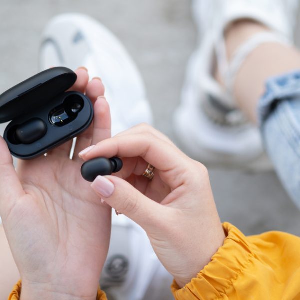 Are Wireless Headphones Worth It?