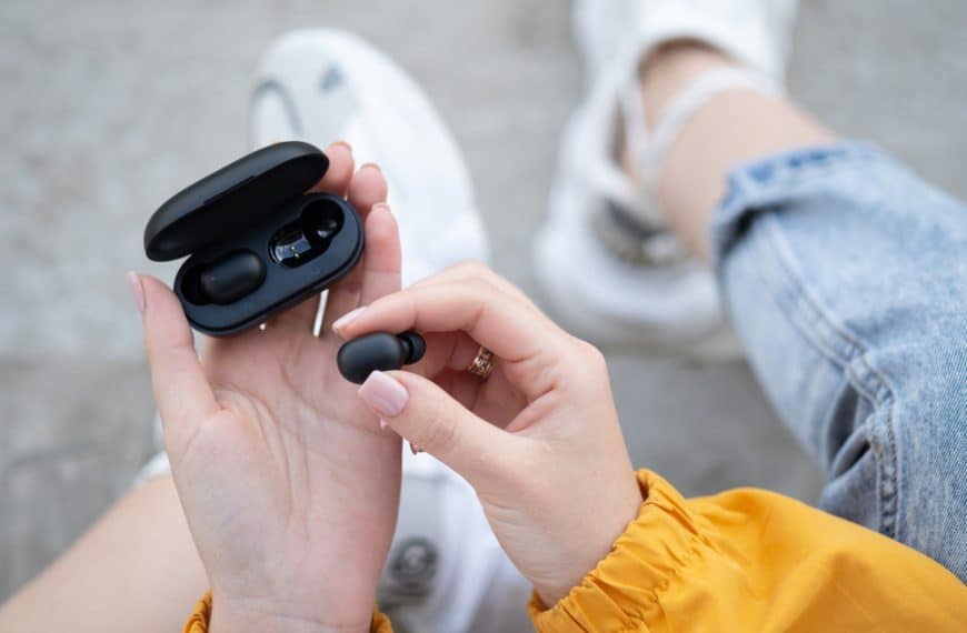 Are Wireless Headphones Worth It?